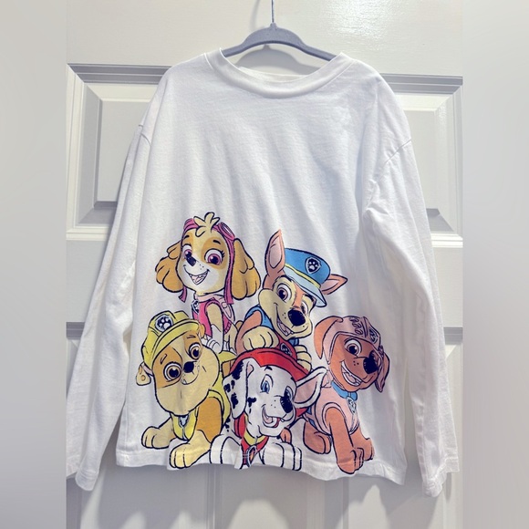 H&M NWOT Sz 6X-7 White Long Sleeve Shirt with Paw Patrol Characters - Picture 2 of 4
